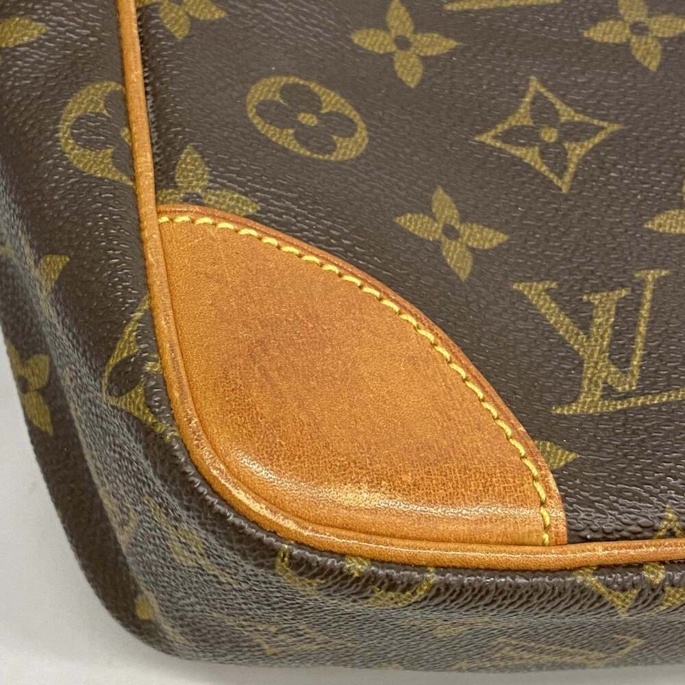 LOUIS VUITTON Brown Monogram Shoulder Bag - Picture 6 of 13